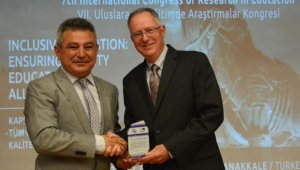 Uluslararası eğitimde araştırmalar kongresi başladı