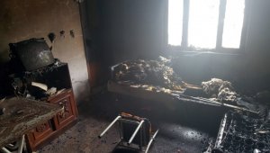 Yaşlı çifti yangından komşuları kurtardı