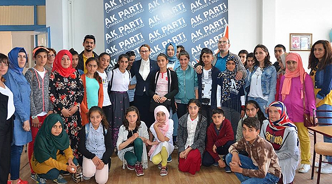 AK Parti Çanakkale İl Kadın Kollarından, Iğdır'dan Çanakkale'ye gönül köprüsü
