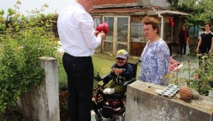 Başkan Işık'tan 'anneler günü' ziyareti