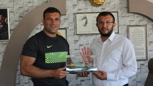 Başpehlivanlardan Başkan Yavaş'a ziyaret