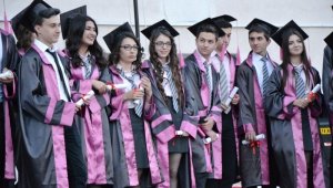 Biga Anadolu Lisesi'nde mezuniyet coşkusu
