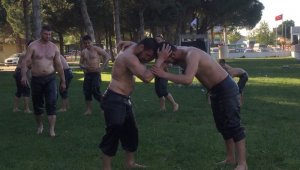 Biga'lı güreşçiler Kırkpınar'a hazırlanıyor