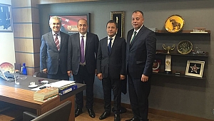 Çanakkale Ticaret ve Sanayi Odası yönetim kurul üyeleri vekil Ayhan Gider'i ziyaret etti