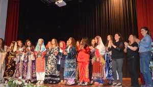 Gelibolu'da bindallı defilesi