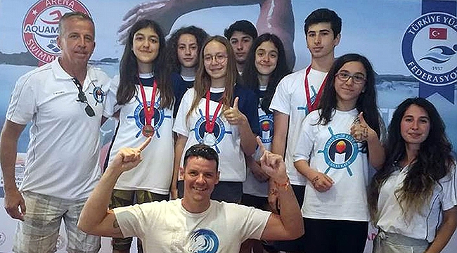 İÇDAŞ Spor yüzücüleri Uluslararası Arena Aquamasters'a 6 madalya ile damga vurdu