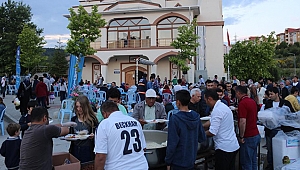 Kepez Belediyesi'nden iftar yemeği...