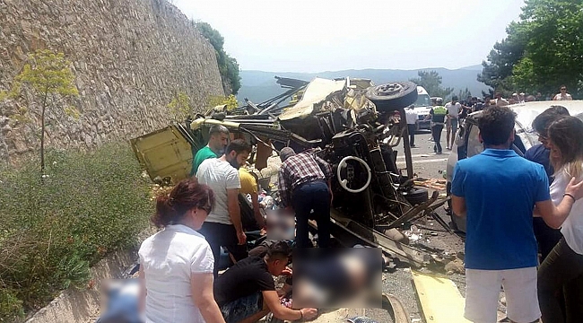 Muğla'da yolcu midibüsü uçuruma yuvarlandı: 20 ölü, 13 yaralı