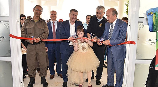 Zeynep Bodur Okyay Özel Eğitim Okulları'ndan yılsonu sergisi