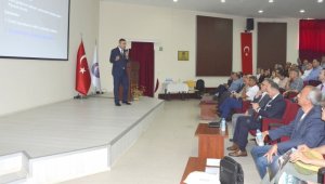 'Yenilenebilir Enerji Teknolojileri ve Elektrik Sistemine Entegrasyonları' semineri ÇOMÜ'de yapıldı