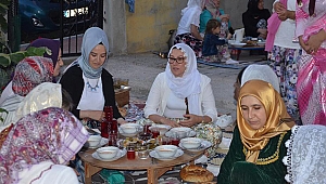 AK Parti İl Kadın Kollarından geleneksel Osmanlı iftarı