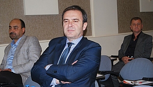 "Belediyeler Teşekkür Ediyor, Vekili Yerden Yere Vuruyor"