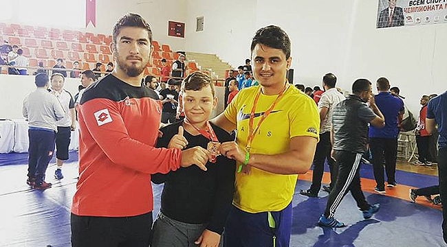 Çan Belediyesi Güreş Kulübü başarıya doymuyor