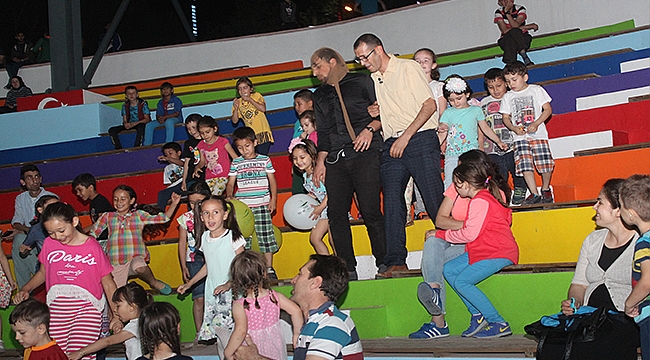 Çan Belediyesinden çocuklara unutulmaz tiyatro