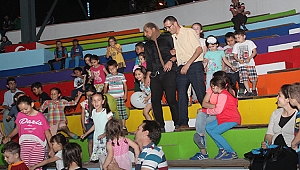 Çan Belediyesinden çocuklara unutulmaz tiyatro