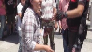 Eski kocasının arabasını yaktı