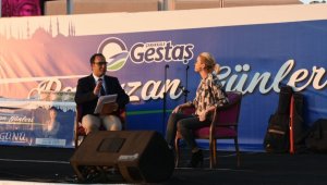 Gazeteci yazar Pelin Çift Çanakkale'de