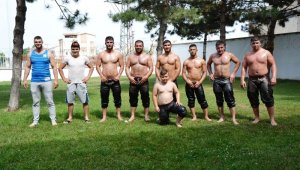 Güreşçiler antrenmanları sıklaştırdı