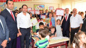 Lapseki'de 3 bin 45 öğrenci karne aldı