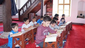 Lapseki'de yaz Kuran kursları başladı
