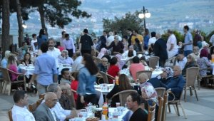 Şehit ve gazi yakınlarına iftar