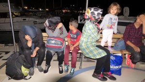 Ayvacık'ta 30 kaçak göçmen yakalandı