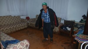 Bayramiç'i sel vurdu