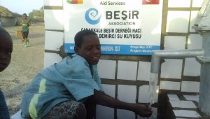Çanakkale Ensar Vakfı Şubesi Afrika'da su kuyusu açtı