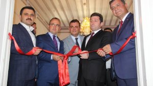 İHA'nın "Oradaydık, Unutmadık, Unutturmadık" Fotoğraf Sergisi'ne Çanakkale'de büyük ilgi