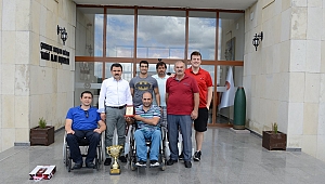 İsmail Kaşdemir'e Anlamlı Ziyaret...