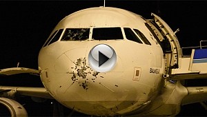 İstanbul'daki Dolu, Uçağın Camını Kırdı! Çanakkale'ye Acil İniş Yaptı...