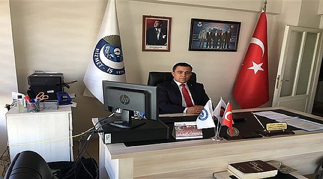 VEDAT YILMAZ'Türk Milleti bir kez daha milli birlik bilinciyle tek yürek olmuş ve hain darbe girişimini önlemiştir.