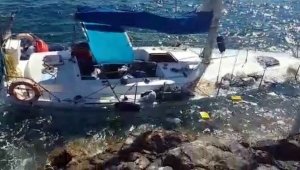 Yelkenli battı, 39 kaçak yüzerek kıyıya çıktı