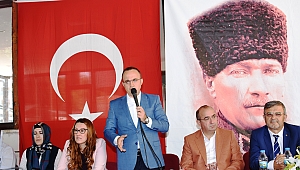 AK Parti Grup Başkanvekili Bülent Turan:"Partiden atmak ne. Ben Avukatım. O üç arkadaş gelsin, Avukatlık bedava yapayım. Onların atılması yanlış"