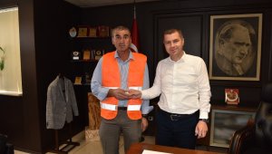 Başkan Kuzu, özveriyle çalışan belediye personelini ödüllendirdi