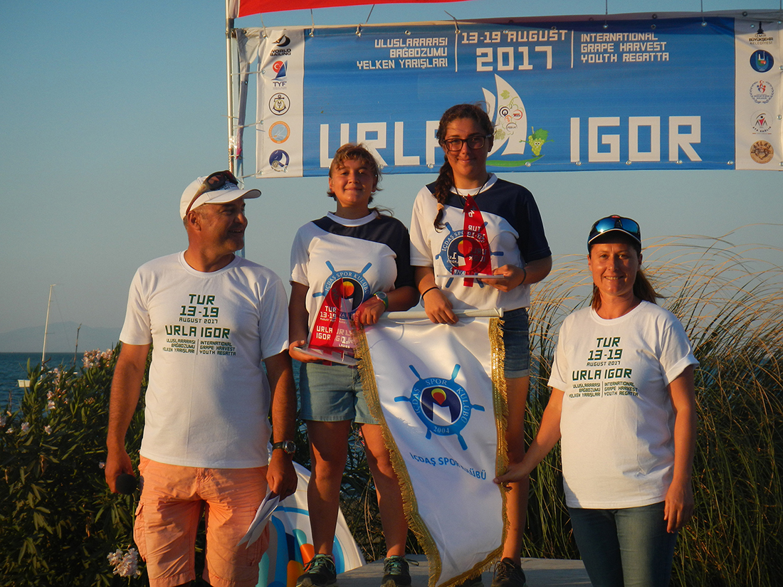 İÇDAŞ Spor Yelkencilerine Urla'da 13 derece 19 kupa
