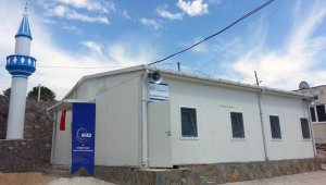 Prefabrik camiler ibadete açıldı