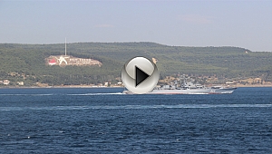 Rus Savaş Gemisi Çanakkale Boğazı'ndan Geçti...