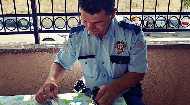 Yaralı Güvercine Polis Sahip Çıktı... "Vicdanen çok rahatladım"