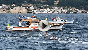 Yüzerek Çanakkale Boğazı'nı geçtiler