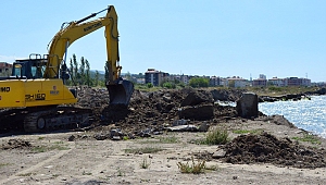 Biga'da Yeni Kordon Dolgu Çalışmaları Devam Ediyor...