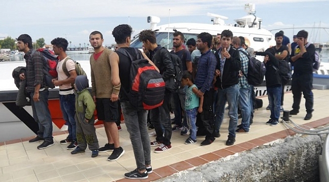 Çanakkale'de 56 Kaçak Göçmen Yakalandı