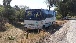 Çanakkale'de minibüs devrildi: 12 yaralı