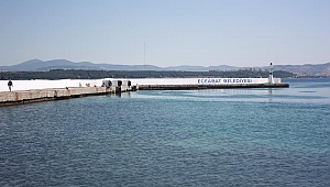 Eceabat'ta ilçenin her yerine tarihi dokular yerleştiriliyor