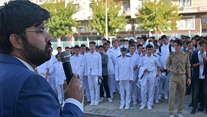 Gestaş Genel Müdürü Yeni Eğitim Yılının İlk Gününde Denizcilik Meslek Lisesi'ni Ziyaret Etti