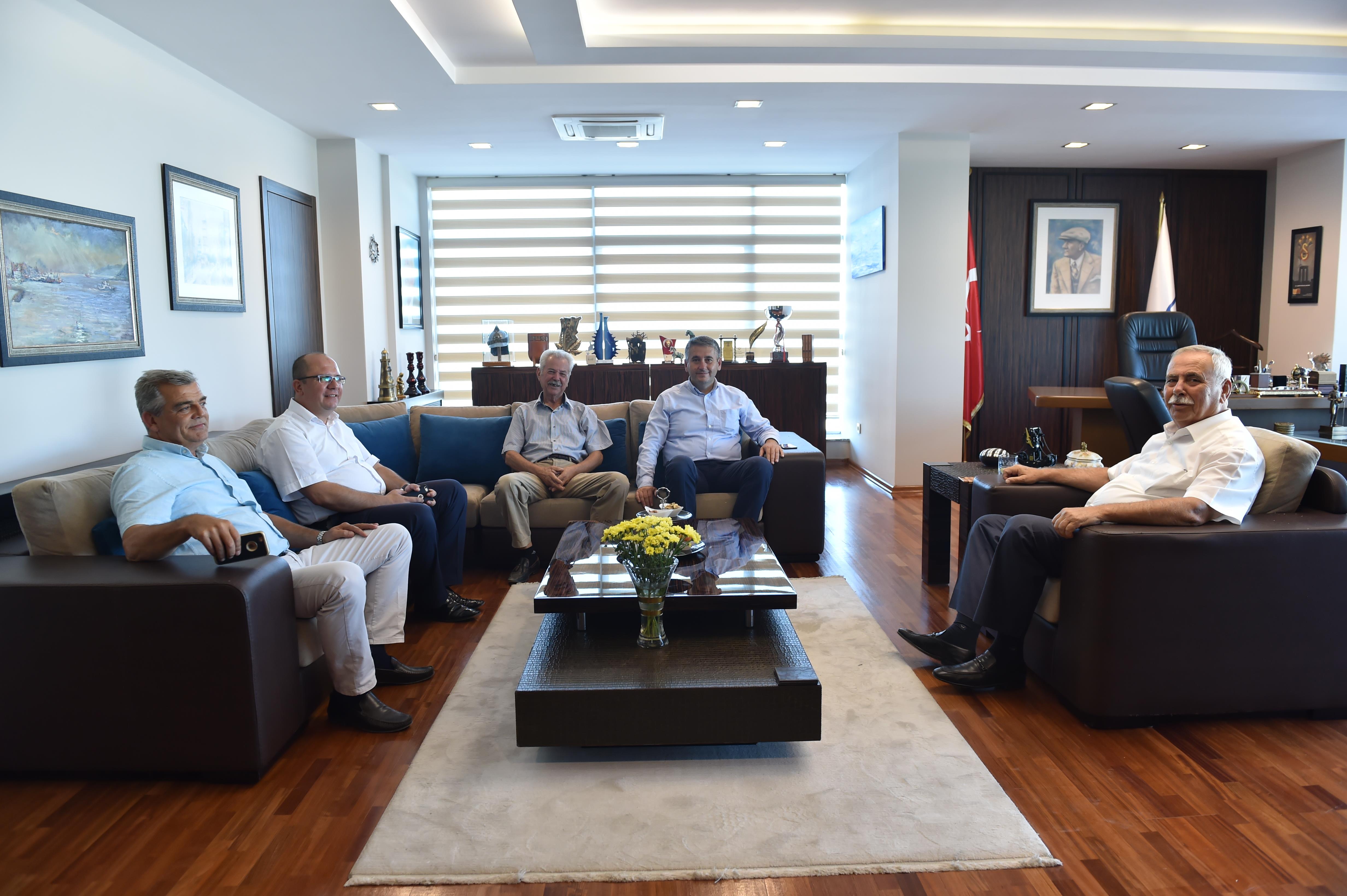 İl Genel Meclis Üyelerinden Başkan Gökhan'a Ziyaret…
