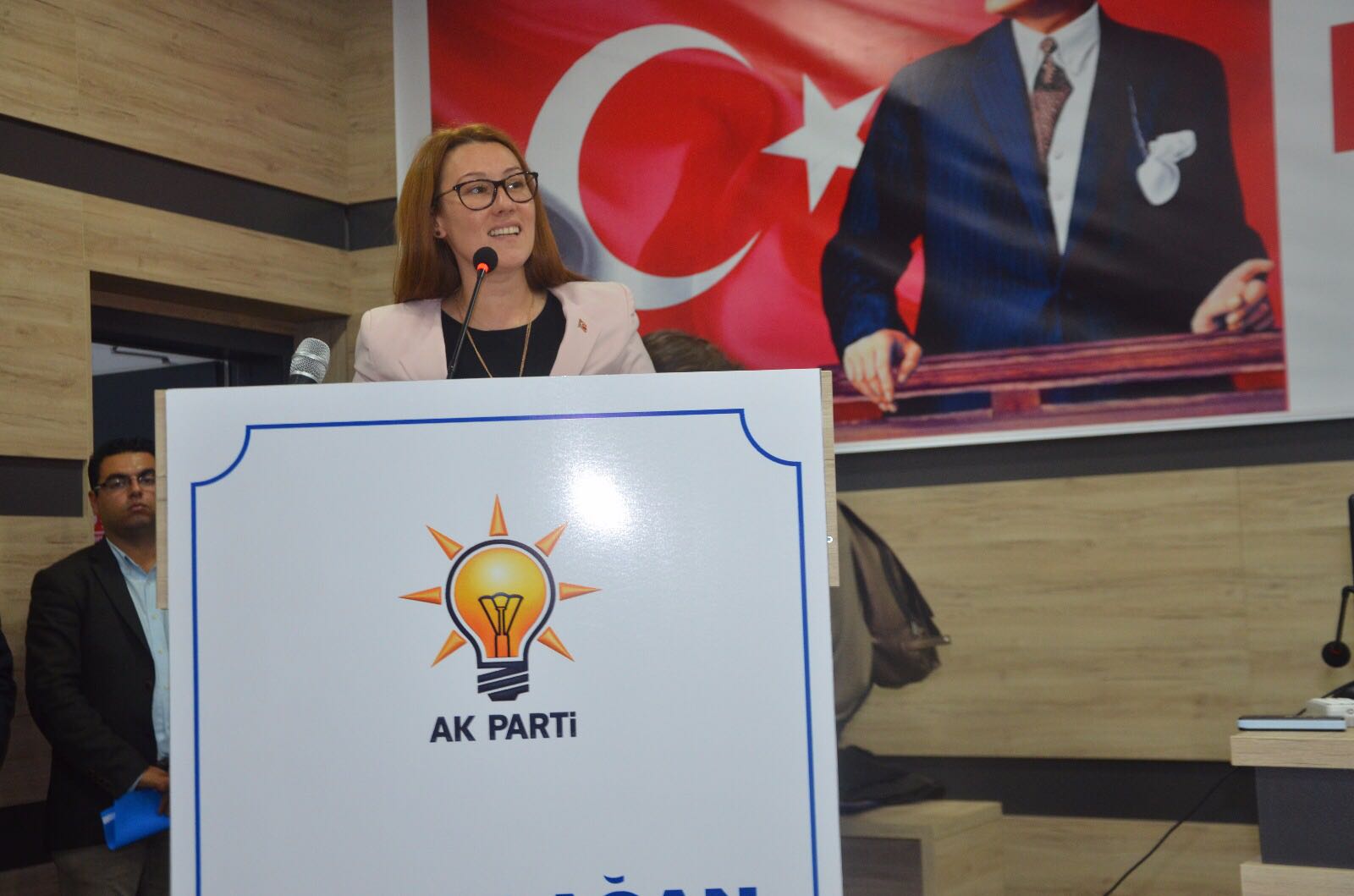 Karadağ: Neyi paylaşamıyorsunuz. Koltuğu mu, rantı mı?