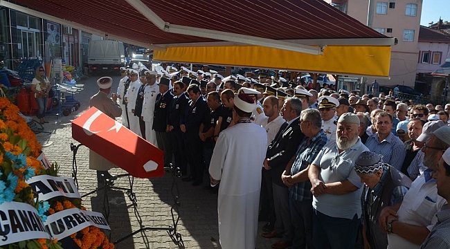 Kıbrıs Gazi'si Albay Cahit Özdirek Dualarla Son Yolculuğuna Uğurlandı