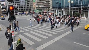 Kırmızı Işık İhlalinin Tekrarında, Ehliyetiniz Alınacak !!!