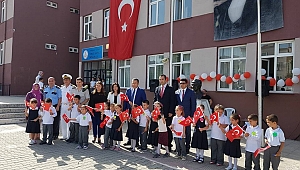 Lapseki'de İlköğretim Haftası kutlamaları